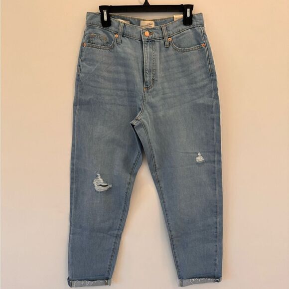 NEW Universal Thread™ Light Wash Women's Mid-Rise Boyfriend Jeans - Picture 3 of 11